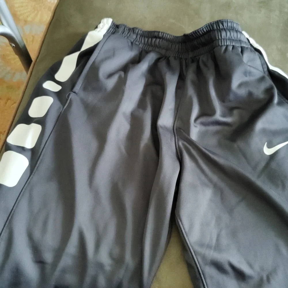 Never worn - Picture 3 of 3